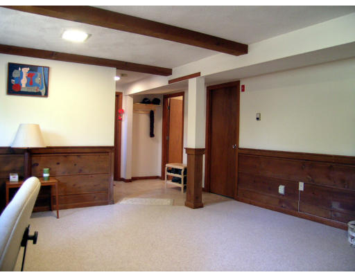 122 South Acton Road Stow, MA 01775 - Photo 16 of 21