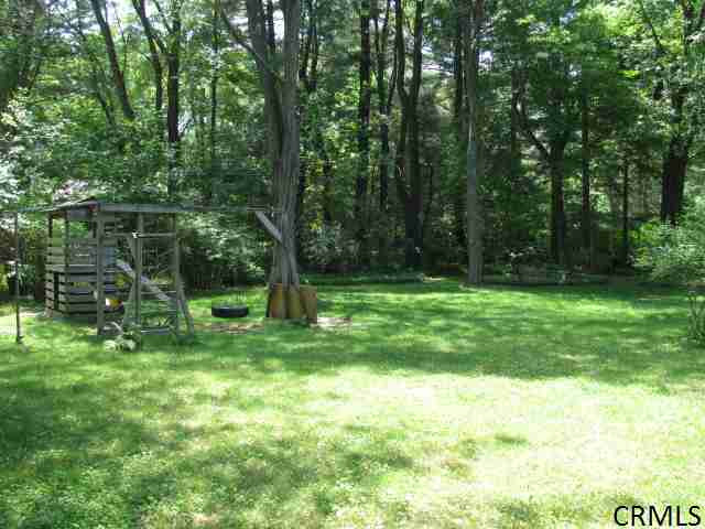 127 Mosher Road Bethlehem, NY 12054 - Photo 2 of 15 Photo 2