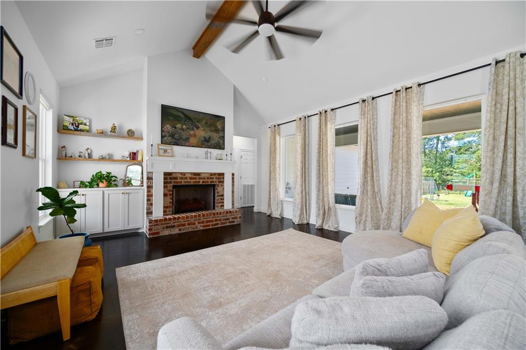 149 Graystone Road Dry Prong, LA 71423 - Photo 6 of 32 Gallery Image 6