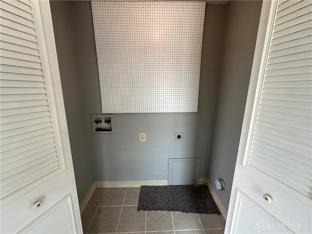 5548 Nantucket Road Dayton, OH 45426 - Photo 14 of 25 Gallery Image 14