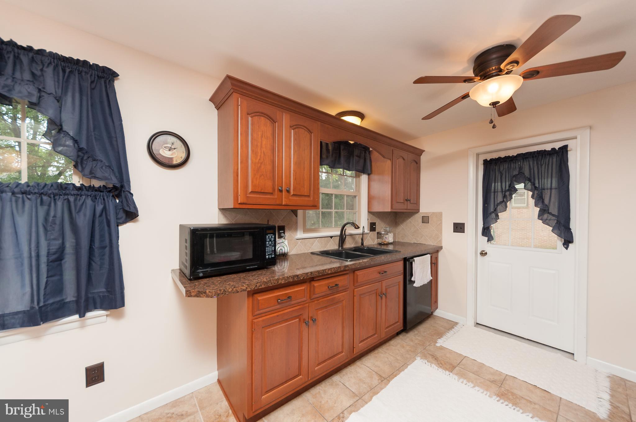 41 Miller Road Akron, PA 17501 - Photo 15 of 34
