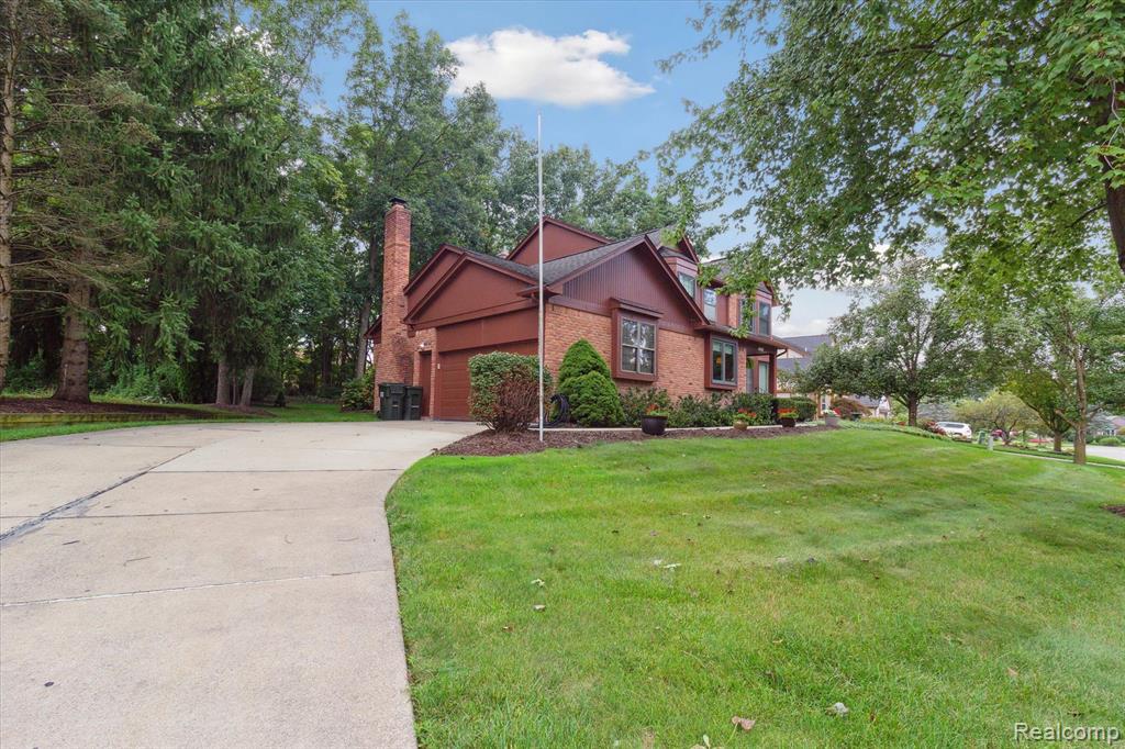 2220 Hickory Leaf Drive Rochester Hills, MI 48309 - Photo 2 of 60