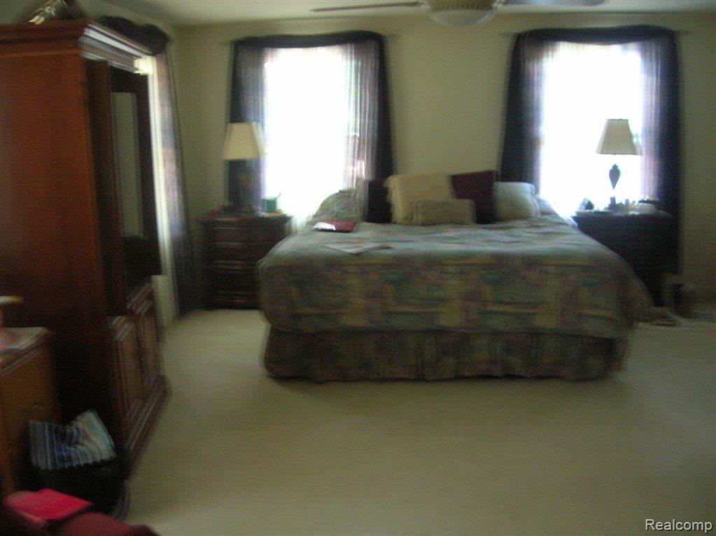 777 Roslyn Road Grosse Pointe, MI 48236 - Photo 8 of 14 DSCN1381.JPG