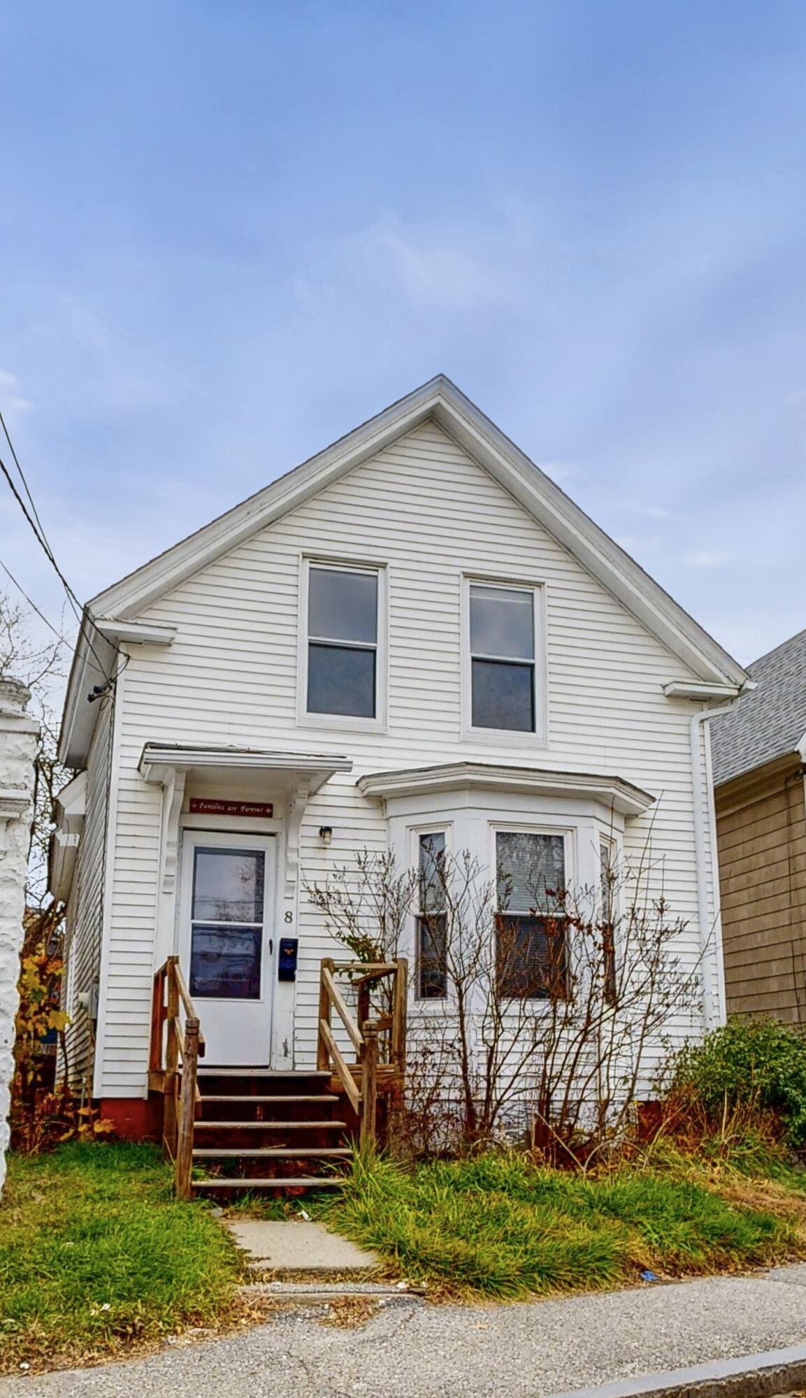8 Howe Street Lewiston, ME 04240 - Photo 29 of 31 thumbnail_8-Howe-Street-11252025_105732