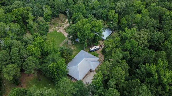 $725,000 | 14285 South State Highway 19, Elkhart, TX 75839