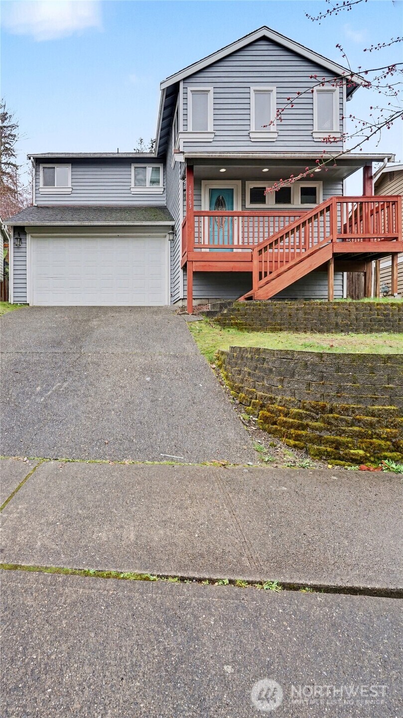 18663 Rainier View Road Southeast Monroe, WA 98272 - Photo 2 of 11