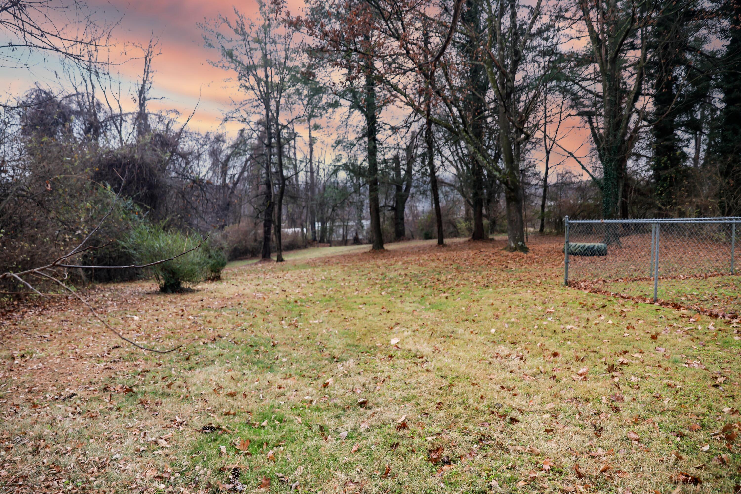 445 Crossway Road Bristol, VA 24201 - Photo 3 of 18 3