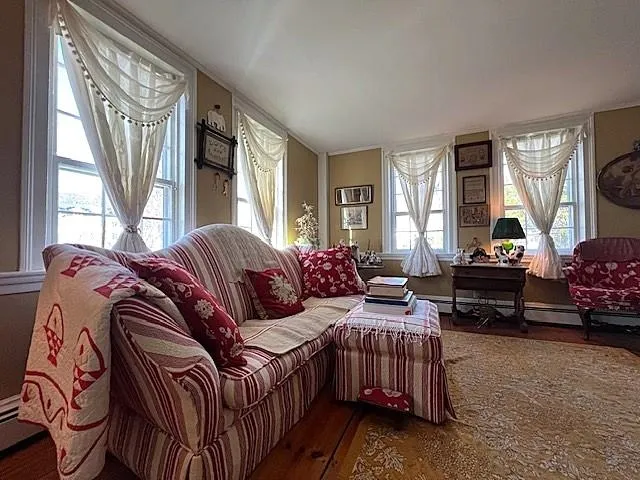 $614,800 | 9 Templeton Turnpike, Fitzwilliam, NH 03447