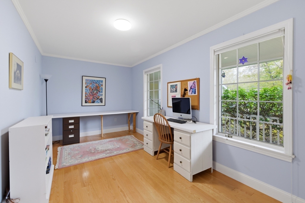 9 Woodcliffe Road Lexington, MA 02421 - Photo 13 of 39