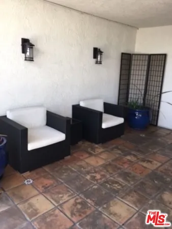 $3,500 | 3111 4th Street, Unit 215, Santa Monica, CA 90405