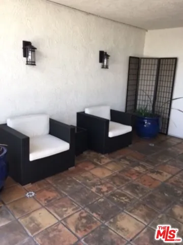 $3,495 | 3111 4th Street, Unit 215, Santa Monica, CA 90405