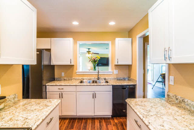 509 Linda Court Foley, AL 36535 - Photo 14 of 28 Kitchen