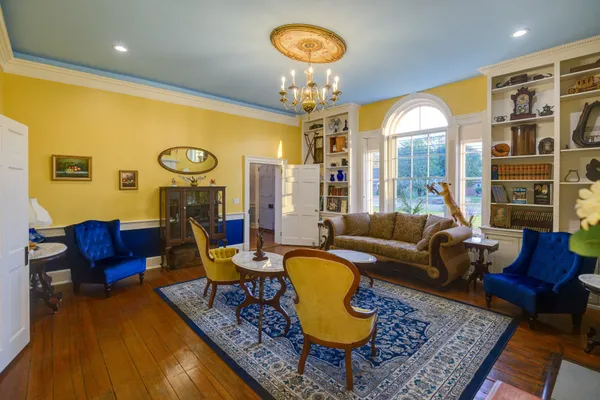 $1,320,000 | 814 Hartsville Pike, Gallatin, TN 37066