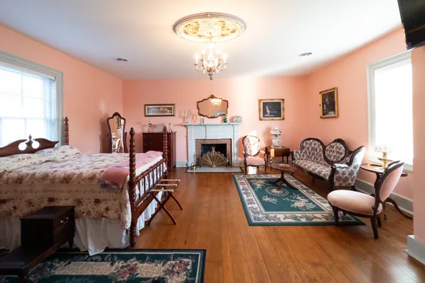 $1,320,000 | 814 Hartsville Pike, Gallatin, TN 37066