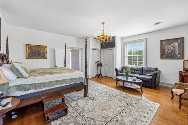 $1,320,000 | 814 Hartsville Pike, Gallatin, TN 37066