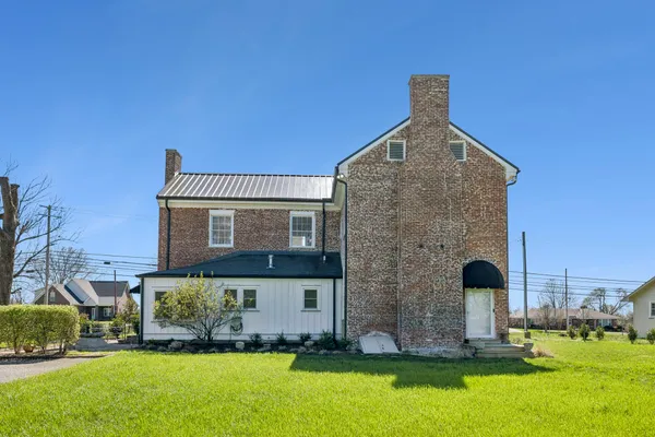 $1,320,000 | 814 Hartsville Pike, Gallatin, TN 37066