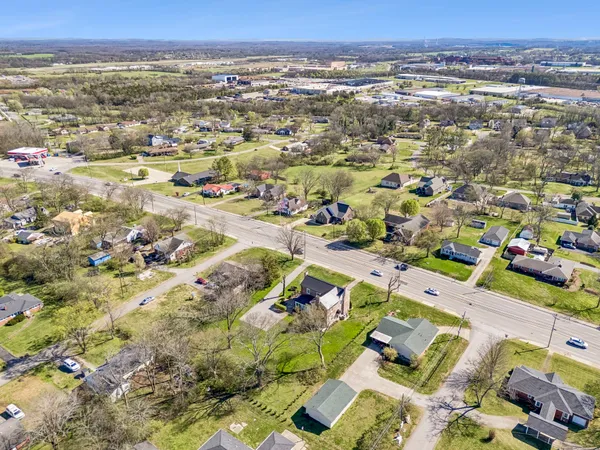 $1,320,000 | 814 Hartsville Pike, Gallatin, TN 37066