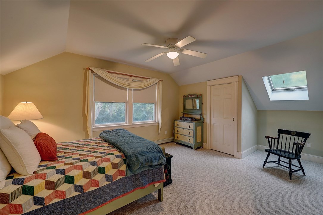 83 Rumstick Road Barrington, RI 02806 - Photo 23 of 28 Second floor 4th bedroom