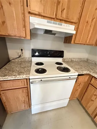 $1,250 | 615 Southwest 11 Lane, Unit D, Gainesville, FL 32601