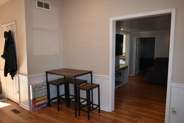 $100,000 | 201 South Maple Street, El Paso, IL 61738