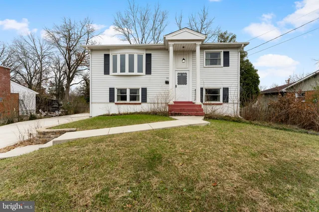 $436,500 | 9613 King George Drive, Manassas, VA 20109