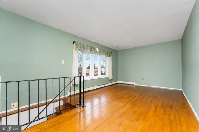a view of livingroom with furniture and window