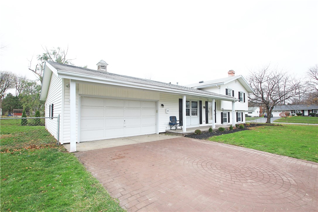 1025 Rumson Road Greece, NY 14616 - Photo 4 of 31