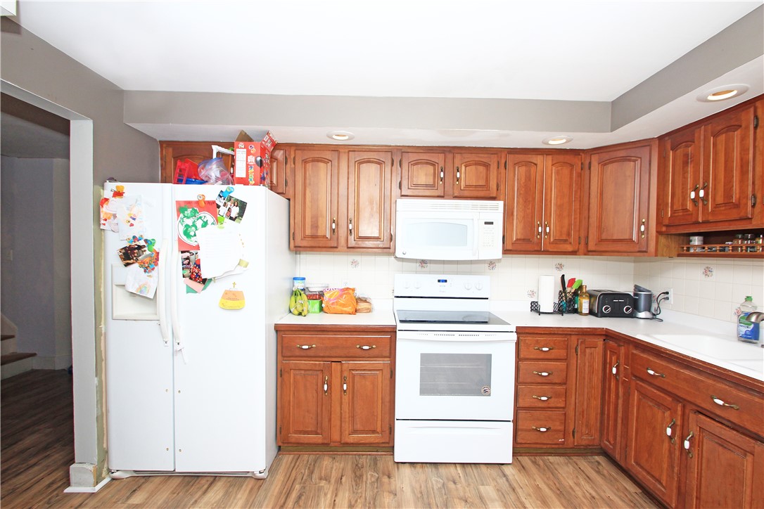 1025 Rumson Road Greece, NY 14616 - Photo 8 of 31