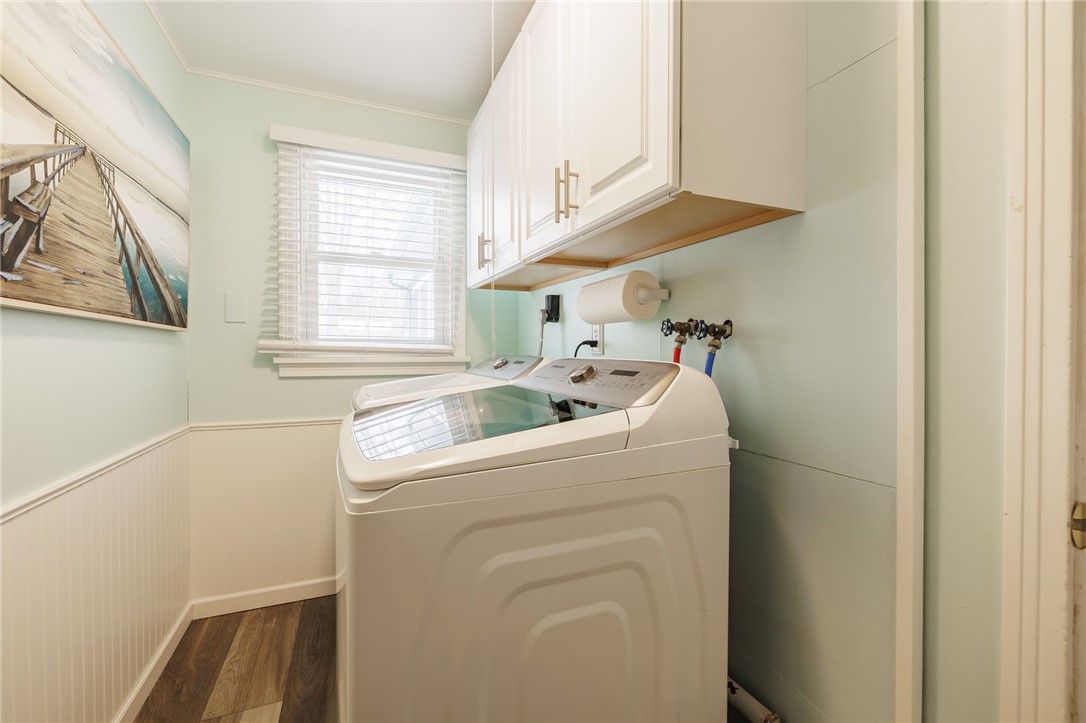 40 Crystal Spring Lane Perinton, NY 14450 - Photo 13 of 33 Laundry leads to garage