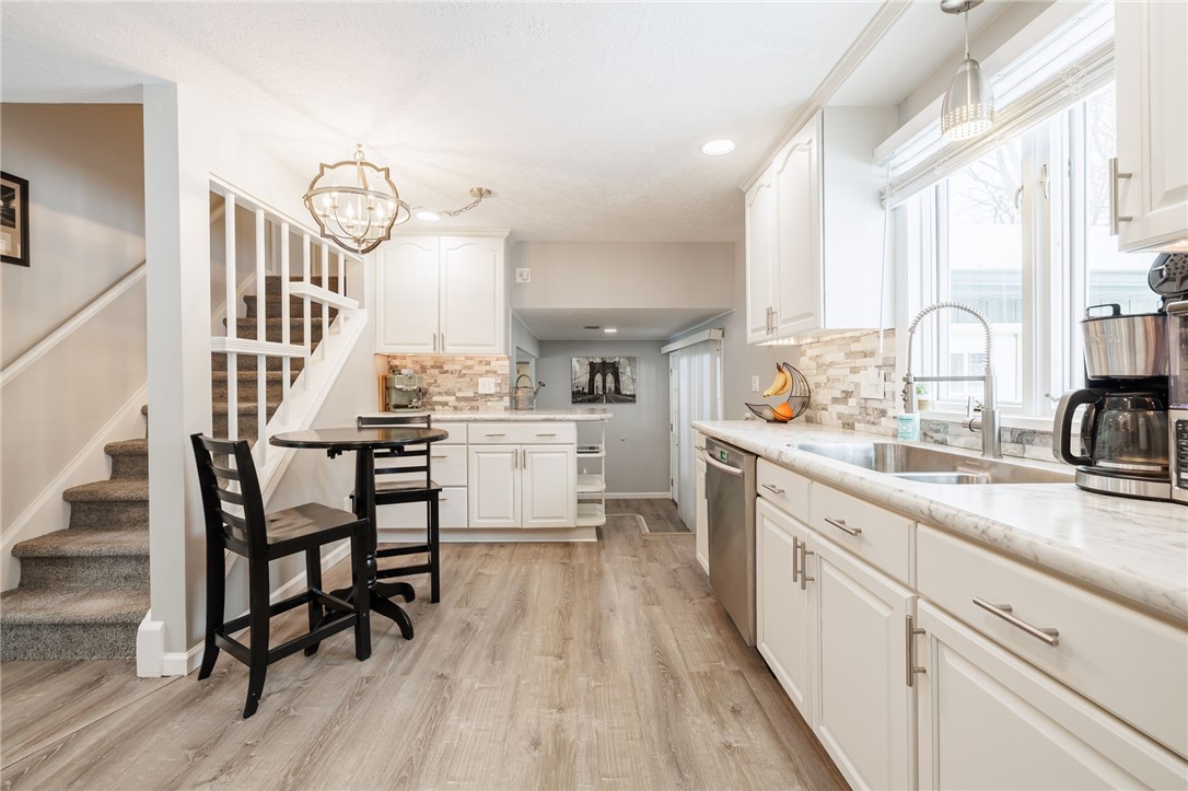 40 Crystal Spring Lane Perinton, NY 14450 - Photo 8 of 33