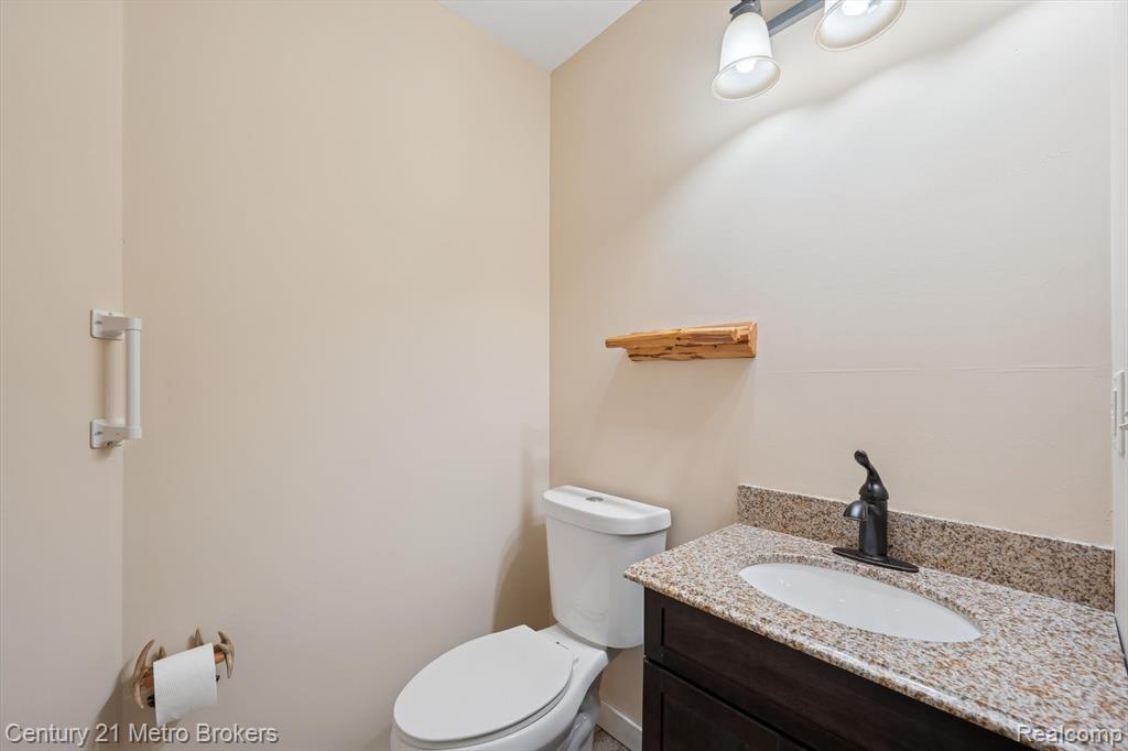 9095 South Saginaw Road, Unit 23 Grand Blanc, MI 48439 - Photo 43 of 54