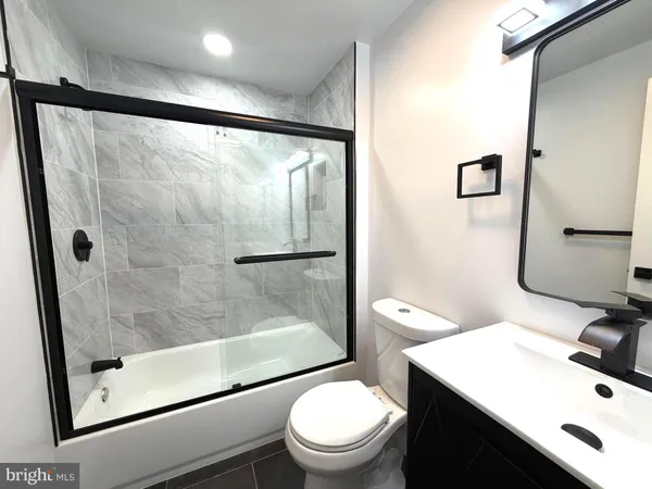 $2,600 | 330 North 2nd Street, Unit B, Camden, NJ 08102