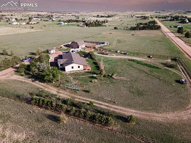 an aerial view of multiple house