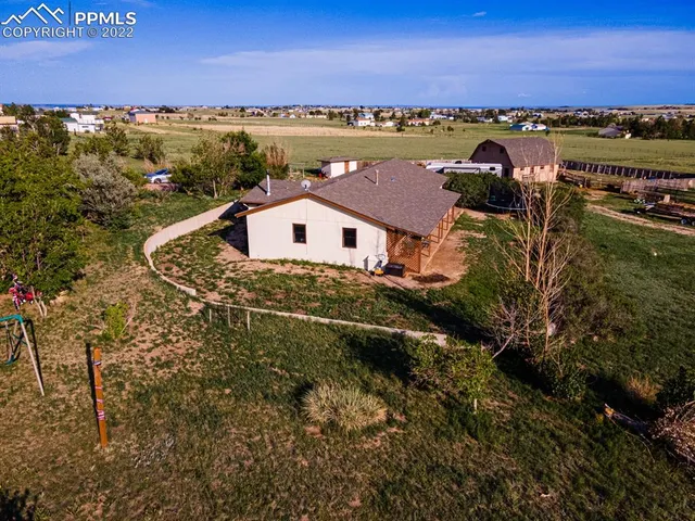 a view of an ocean and a building