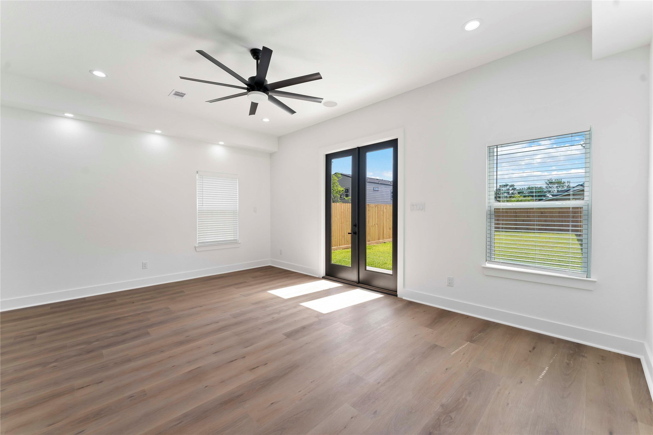 8501 Safeguard Street, Unit B Houston, TX 77051 - Photo 13 of 30