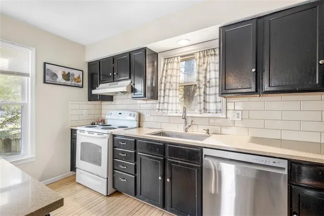 $249,900 | 4324 East 108th Street, Kansas City, MO 64137