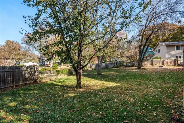 $249,900 | 4324 East 108th Street, Kansas City, MO 64137