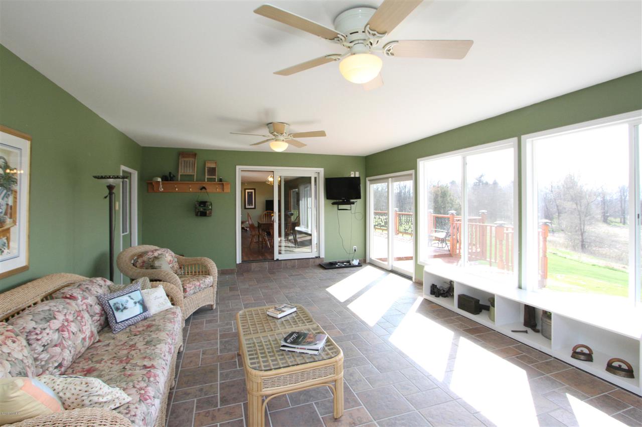 10646 West Ford Road Plainwell, MI 49080 - Photo 9 of 27 Gallery Image 9