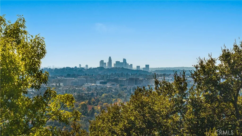 1701 Country Pasadena, CA 91107 - Photo 3 of 14