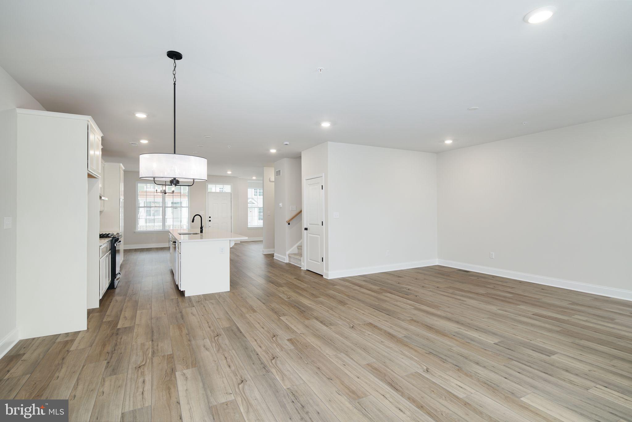 162 Spring Oak Drive Malvern, PA 19355 - Photo 4 of 45