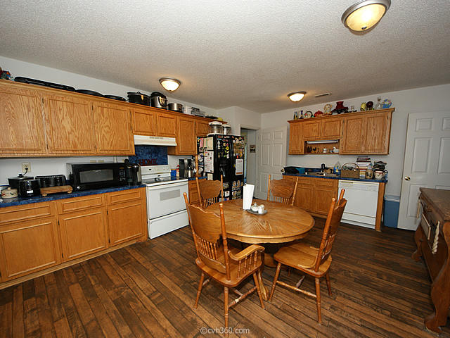 216 Broughton Road Moncks Corner, SC 29461 - Photo 6 of 24 06