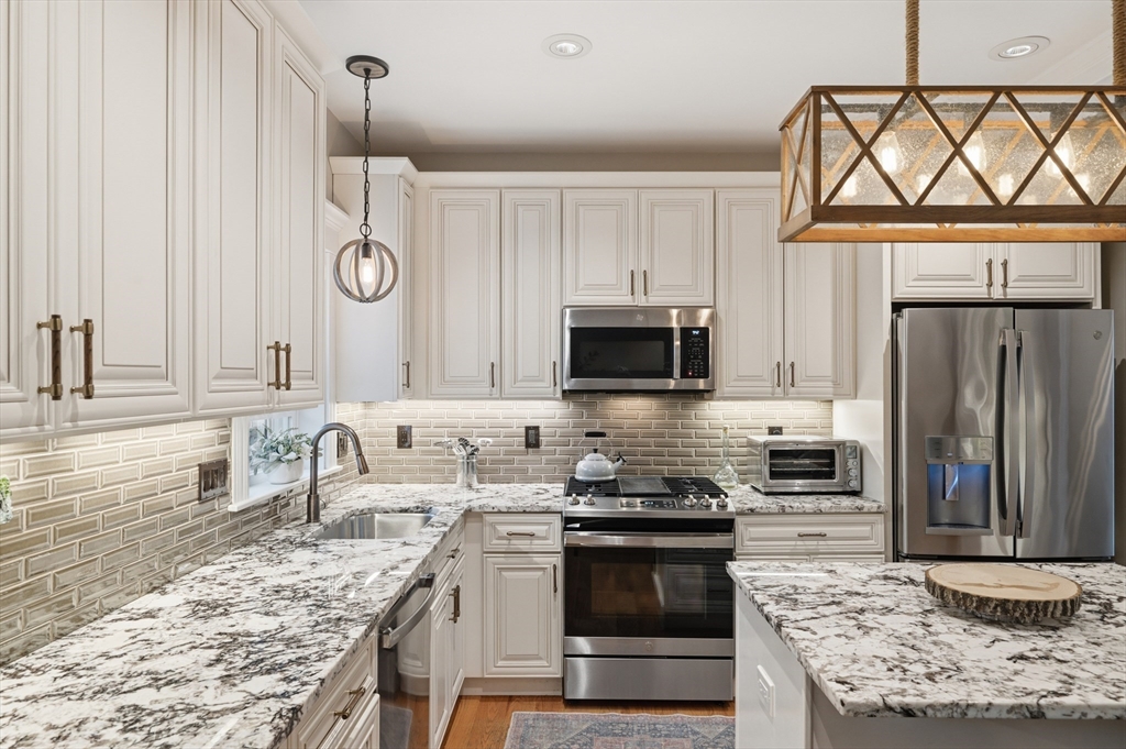 106 Bridge Street, Unit 2 Salem, MA 01970 - Photo 11 of 40