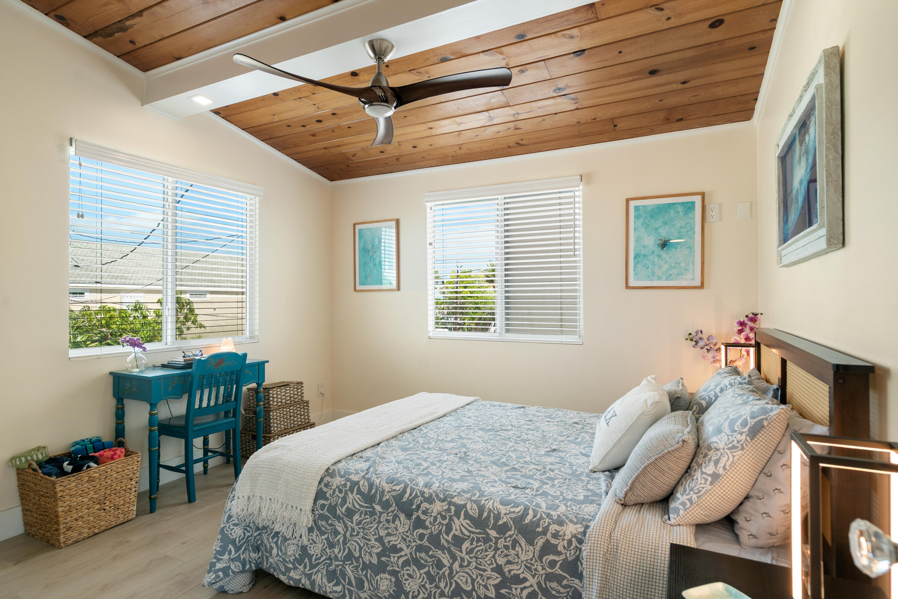 1 Snipe Road Key Largo, FL 33037 - Photo 15 of 44 Guest bedroom