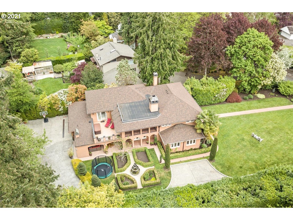 11745 South Riverwood Road Portland, OR 97219 - Photo 30 of 32 Gallery Image 30