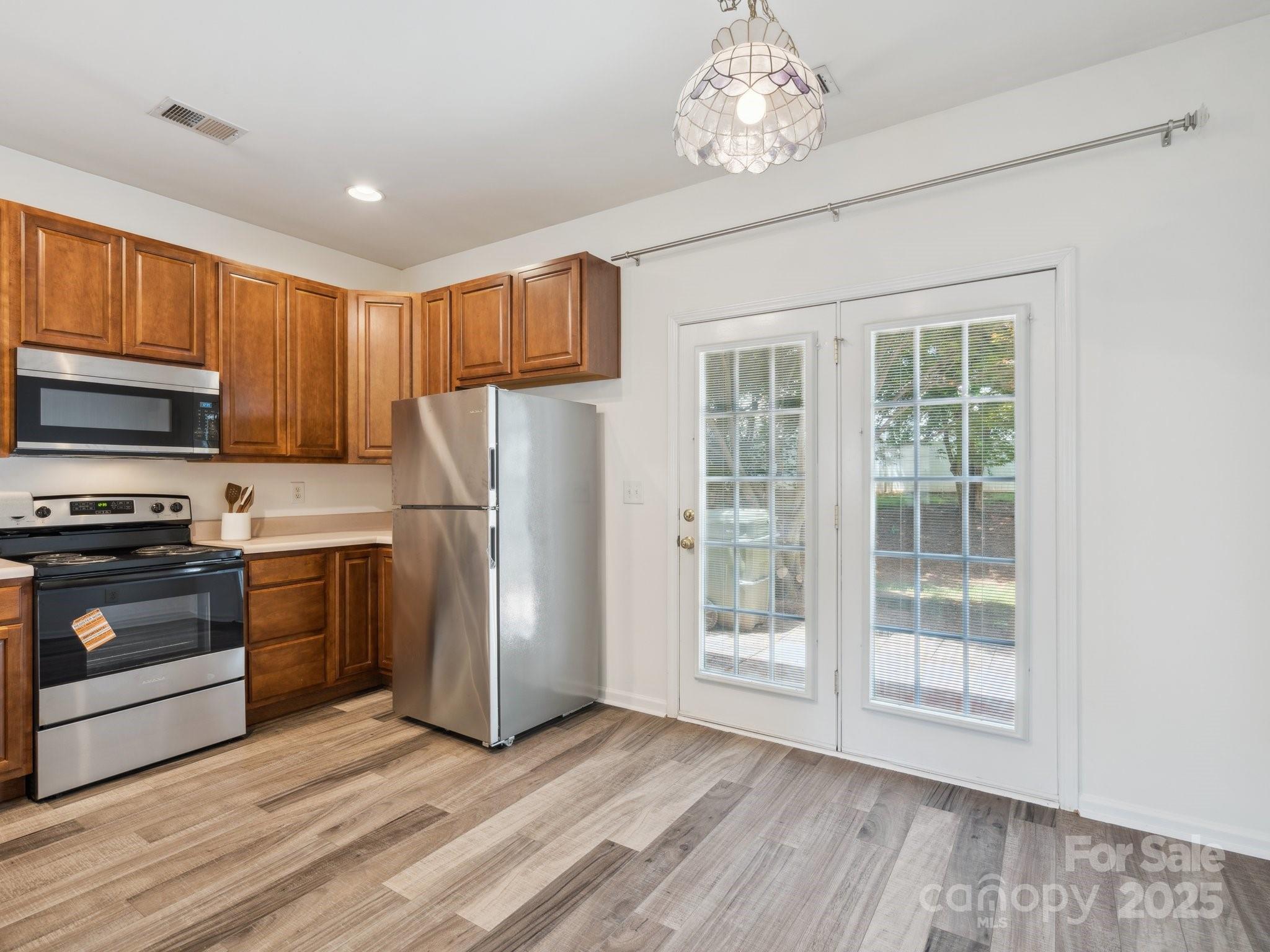 146 Rapids Road Fort Mill, SC 29715 - Photo 10 of 27 Gallery Image 10