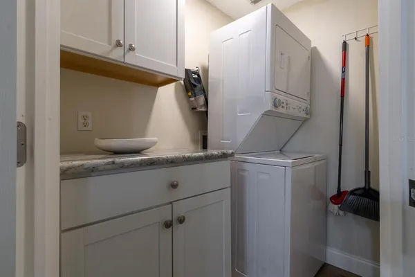 $284,900 | 10000 Southwest 52nd Avenue, Unit 60, Gainesville, FL 32608