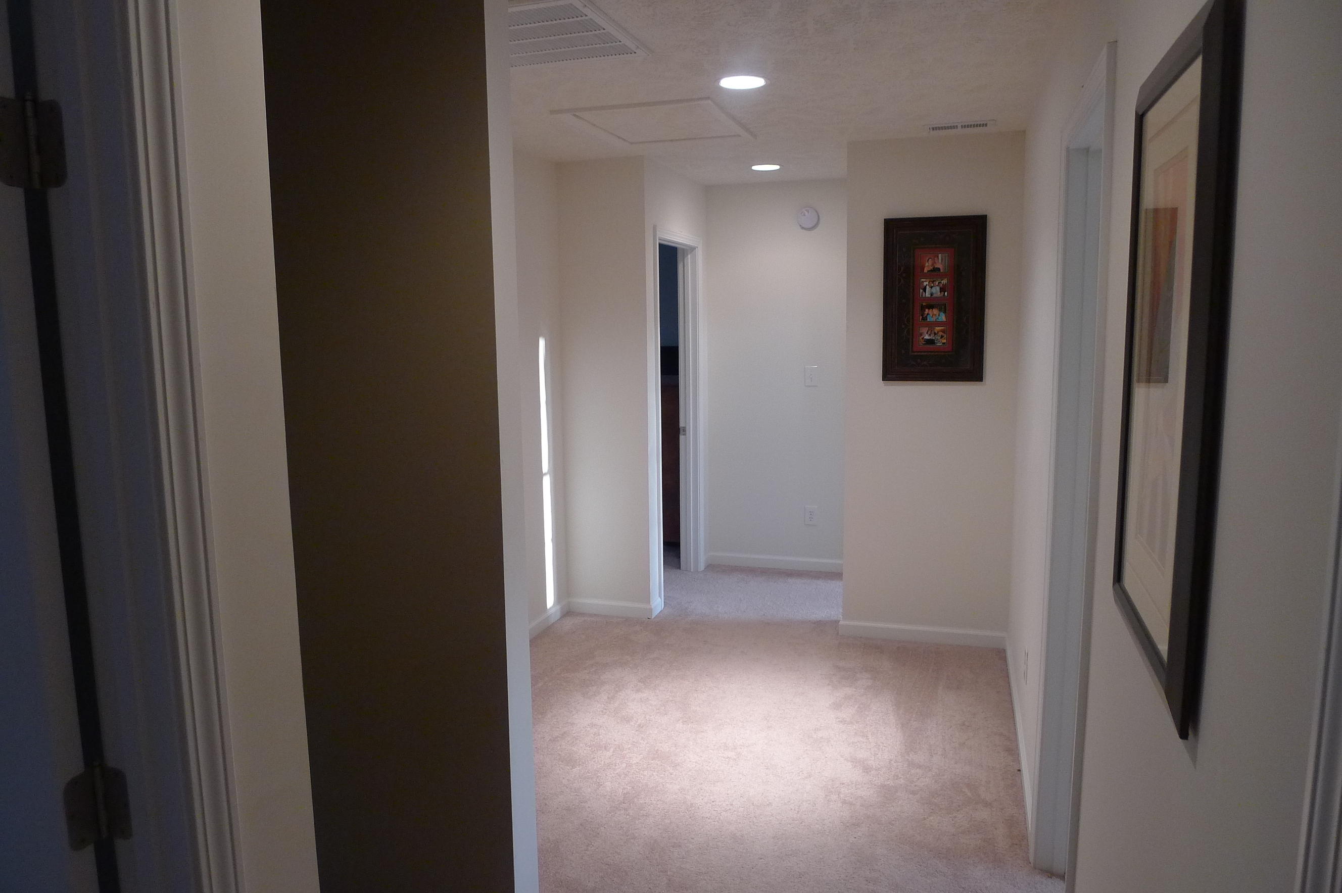2850 Green Ridge Road Northwest Roanoke, VA 24019 - Photo 30 of 30 a view of hallway