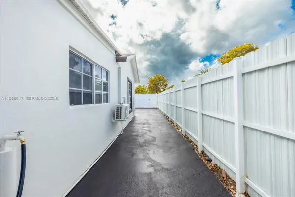 $3,800 | 19541 Northwest 57th Court, Hialeah, FL 33015