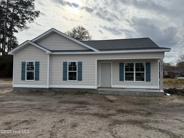 $229,900 | 702 Pope Street, Grifton, NC 28530