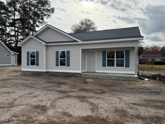 $229,900 | 702 Pope Street, Grifton, NC 28530